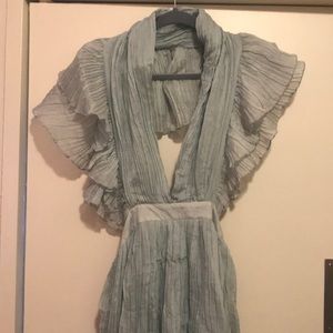 Gorgeous and dramatic backless midi dress